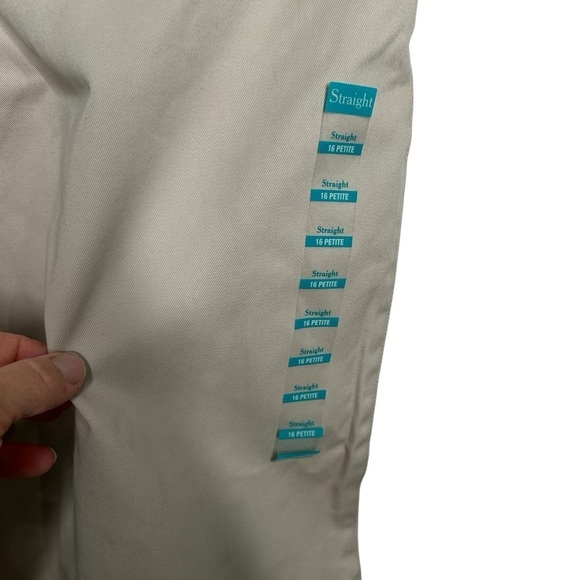 New Ll Bean Women’s Tan Khaki Dress Pants Size 16 Petite BNWT Straight - Picture 6 of 6